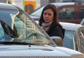 Kinga Rusin zmienia samochody jak r�kawiczki!