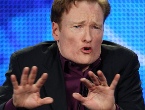 Conan O'Brian rusza w tras�