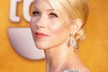 Christina Applegate zar�czona!