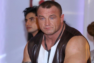 Pudzian stroi fochy