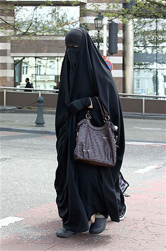 burka_belgia_afp_512.jpeg