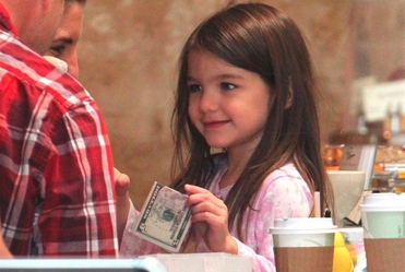 Suri Cruise - Dziecko szasta pieni�dzmi!