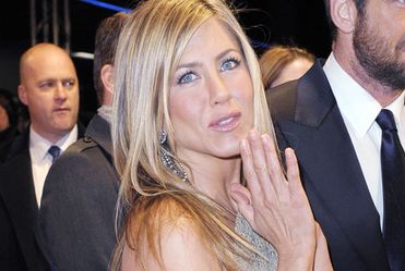 Jennifer Aniston wstydzi si� siebie