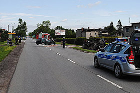 Tragiczne zderzenie seata i bmw - zgin�a 81-latka