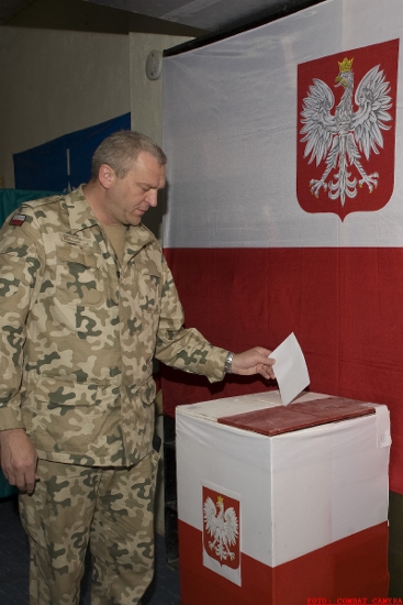 �o�nierze w Afganistanie wybieraj� prezydenta - zdj�cia