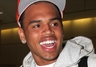 Chris Brown udaje Michaela Jacksona i p�acze WIDEO