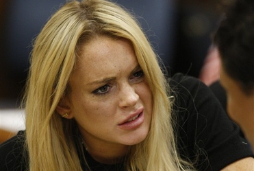 Lindsay zarobi na tym, �e idzie do wi�zienia!