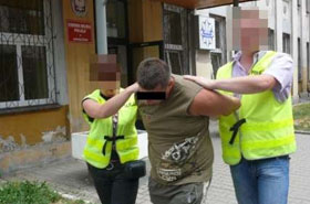"Przedsi�biorczy" 28-latek mia� w piwnicy dragi za p� miliona!