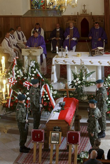 St. szeregowy Dariusz Tylenda spocz�� w pokoju - zdj�cia 