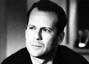 Bruce Willis na starej fotografii 