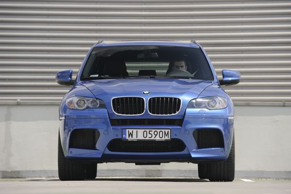 BMW X5M vs BMW X6M