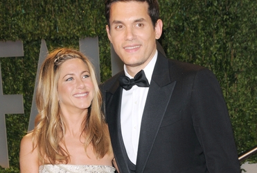 Aniston nie wr�ci�a do Mayera!