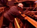 [Ang.] China to probe BHP's Potash bid