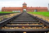Poka�� uczniom, jak likwiduje si� getto
