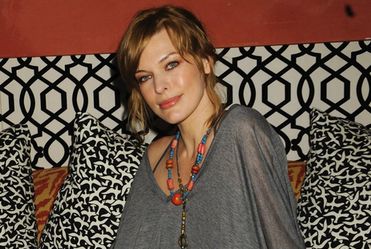 Milla Jovovich z dwiema ikonami naraz
