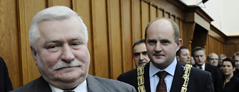 Wa��sa honorowym obywatelem regionu kujawsko-pomorskiego