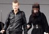 Mroczek i dziewczyna wij� sobie gniazdko