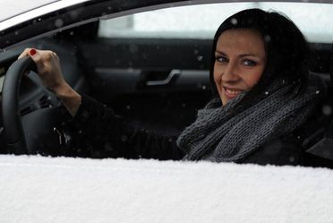Pyrek w mercedesie. Pierwsza jazda w �niegu. Foto