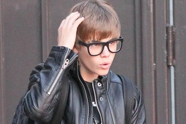 Justin Bieber wyprzedzi� nawet prezydenta USA!