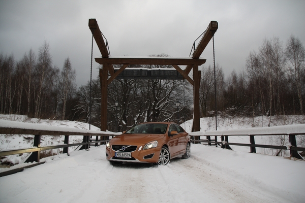 Volvo S60 T6 AWD Summum - test