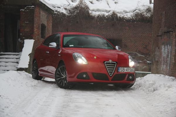 TEST: Alfa Romeo Giulietta 1750 Quadrifoglio Verde 