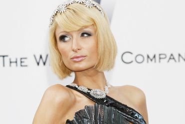 Paris Hilton i Lindsay Lohan walcz� o milion
