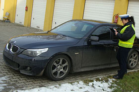 Po�cig za luksusowym BMW - policjanci wygrali