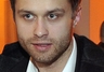 Zako�cielny znowu kocha na odleg�o��