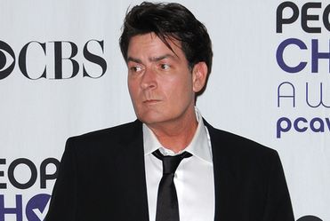 Charlie Sheen milionerem na Twitterze