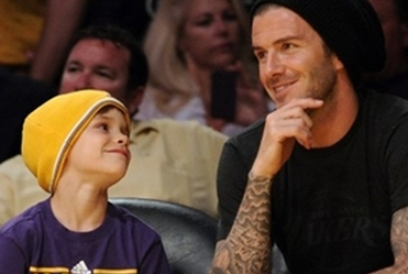 Syn Beckham�w chce mie� w rodzinie Biebera