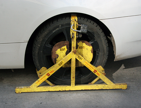 Radna PO chce ukara� stra�nik�w, bo odholowali auto 