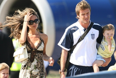 Dzieci Beckham�w niechciane z powodu pochodzenia