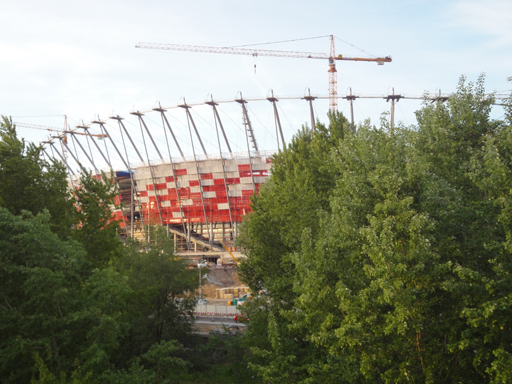 Stadion Narodowy w wiosennej scenerii