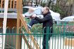 Premier Tusk nia�czy wnuka