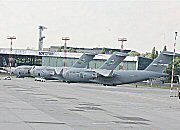 Samoloty Obamy ze sprzętem, samochodami i agentami już przyleciały