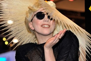 Lady Gaga b�dzie komponowa� muzyk� filmow�
