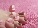  Pedicure krok po kroku – szykuj stopy na wakacje!