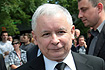 "Może otoczyć J. Kaczyńskiego drutem kolczastym?"