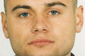 Gwa�ci�o j� trzech bandzior�w - jeden wci�� kpi z policji!