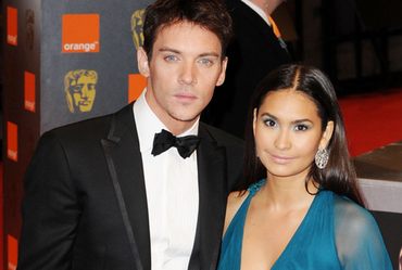 Jonathan Rhys Meyers chcia� pope�ni� samob�jstwo?
