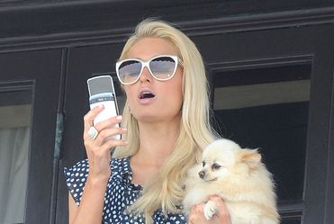 Prze�ladowca Paris Hilton zatrzymany!