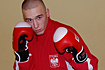 Karate pozwoli�o mu przetrwa� brytyjsk� szko��