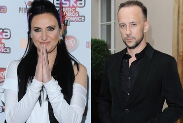 Nergal zauroczy�... Kayah! Wpatruje si� w niego jak w obrazek!