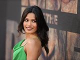 Freida Pinto nie lubi rozmawia� przez internet