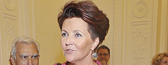 Kwa�niewska blisko PO!