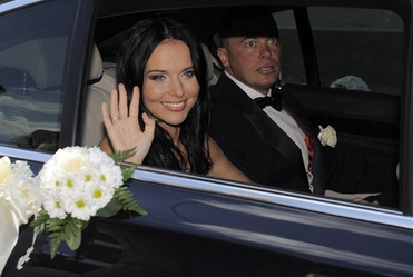 Sykut odk�ada podr� po�lubn�