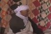 Sojusznicy Kadafiego sk�adaj� bro� - zobacz film