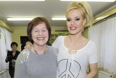 Mama Dody zachwycona negli�em c�rki