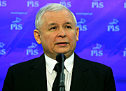 Kaczy�ski nie ma domu i pieni�dzy!