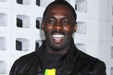 Idris Elba dorabia jako DJ